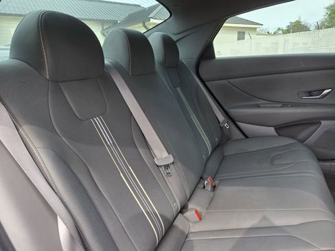 Used 2023 Hyundai Elantra SEL w/ Preferred Accessory Package image 20