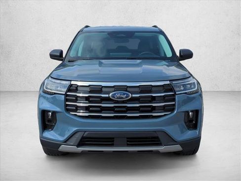 New 2026 Ford Explorer Active w/ Active Comfort Package image 6
