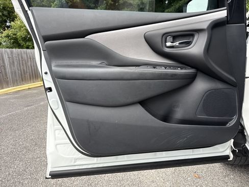Used 2024 Nissan Murano SV w/ SV Midnight Edition Package FWD image 13