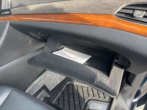 Used 2019 Cadillac Escalade ESV Luxury image 45