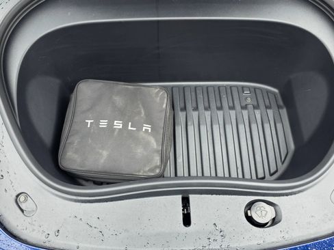 Used 2025 Tesla Model 3 Performance image 21
