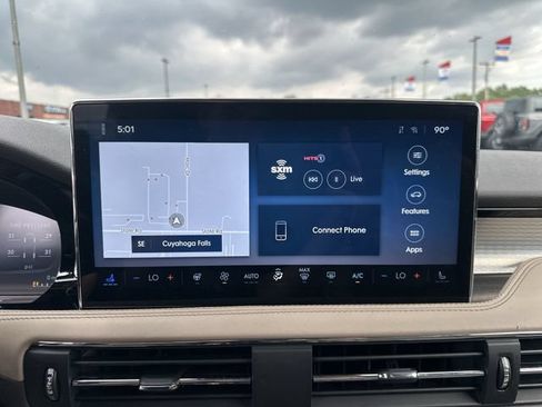 Used 2023 Lincoln Corsair AWD w/ Equipment Group 101A image 14