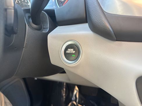 Used 2024 GMC Terrain SLE image 19