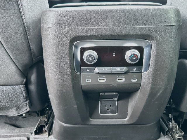 Used 2021 GMC Yukon XL AT4 w/ AT4 Premium Plus Package AWD/4WD image 28