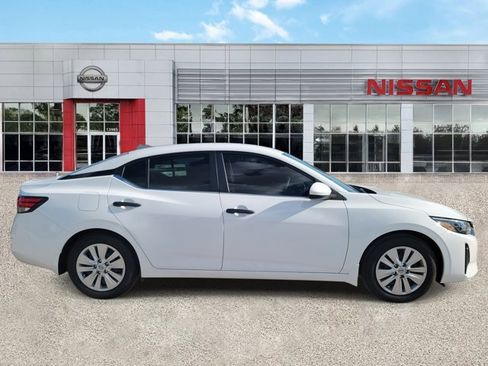 Certified 2025 Nissan Sentra S image 3