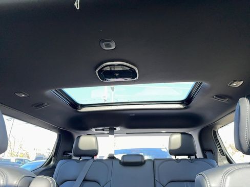 New 2026 Jeep Grand Wagoneer Limited image 10