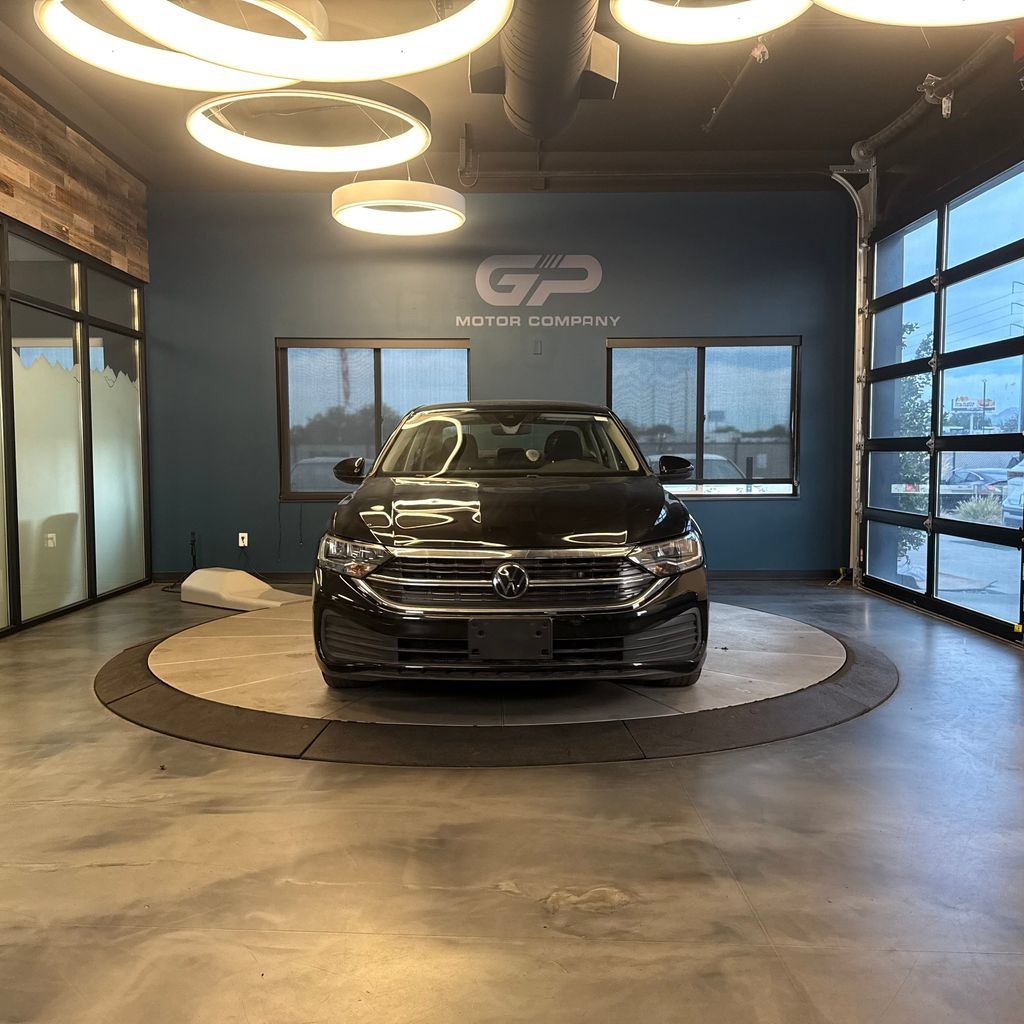Used 2024 Volkswagen Jetta S FWD image 8
