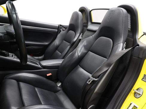 Used 2019 Porsche 718 Boxster GTS RWD image 17