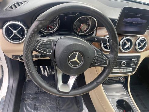 Used 2018 Mercedes-Benz GLA 250 w/ Premium Package image 25