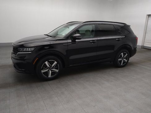 Used 2022 Kia Sorento S w/ Panoramic Sunroof Package FWD image 2