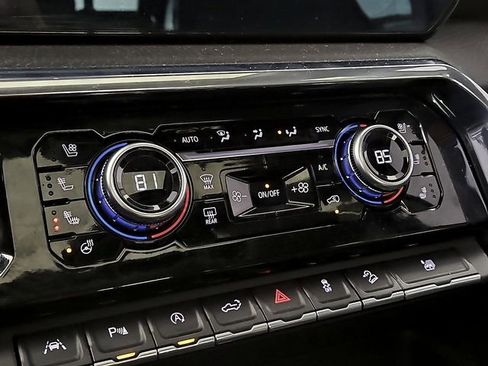 Used 2024 GMC Sierra 1500 Denali image 16