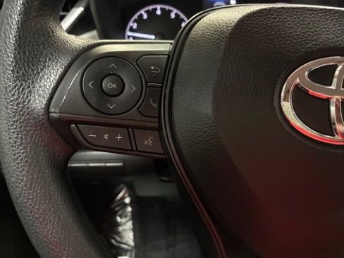 Used 2024 Toyota Corolla LE image 19