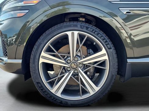 Used 2025 Genesis GV80 3.5T e-SC AWD/4WD image 7