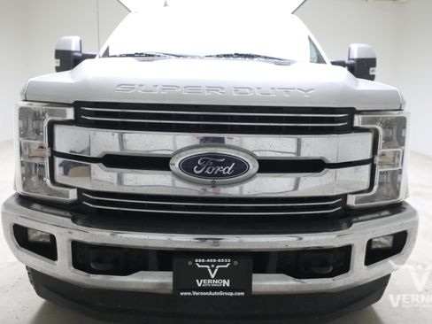 Used 2019 Ford F250 Lariat w/ FX4 Off-Road Package AWD/4WD image 6