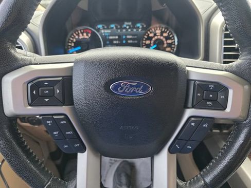 Used 2015 Ford F150 Lariat AWD/4WD image 19