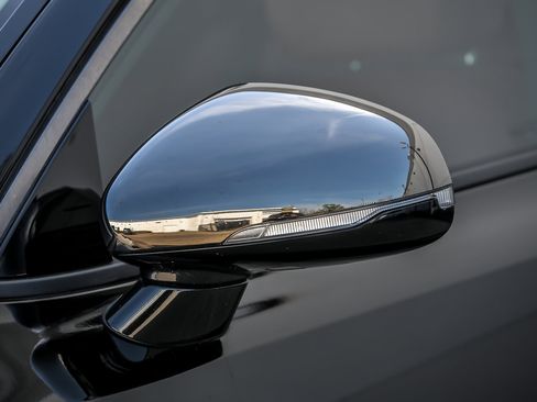 Used 2020 Kia Stinger GT1 AWD/4WD image 8