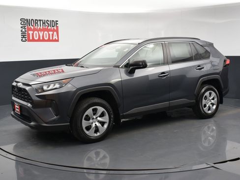 Used 2021 Toyota RAV4 LE image 8