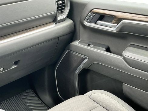 Used 2025 Chevrolet Silverado 1500 LT RWD image 19