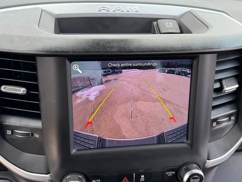 Used 2020 RAM 2500 Big Horn w/ Level 2 Equipment Group image 27