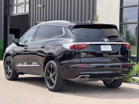 Used 2024 Buick Enclave Essence w/ Sport Touring Edition AWD/4WD image 3