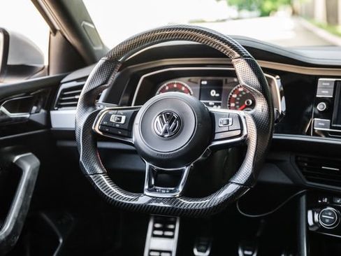Used 2020 Volkswagen Jetta GLI FWD image 12