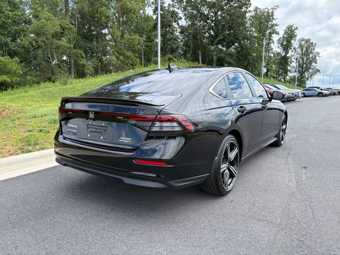 Used 2024 Honda Accord Sport image 9