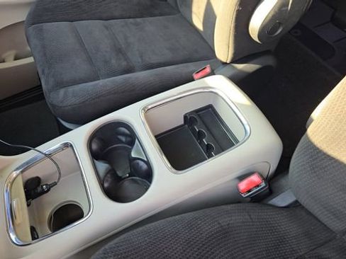 Used 2014 Dodge Grand Caravan American Value Package image 13