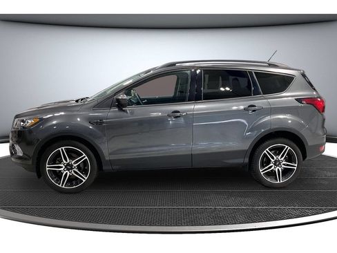 Used 2019 Ford Escape SEL AWD/4WD image 16