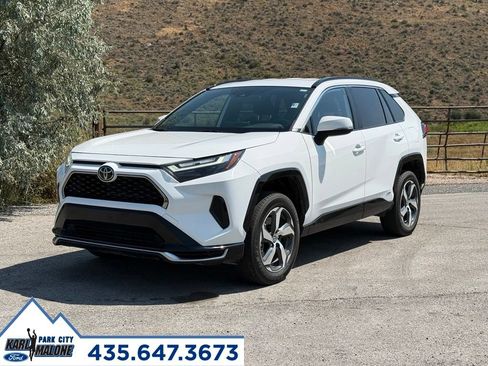 Used 2025 Toyota RAV4 SE AWD/4WD image 1