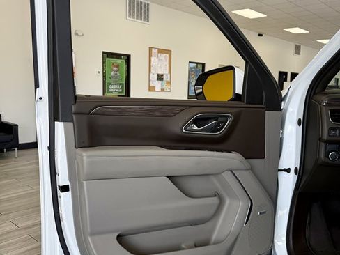 Used 2021 Chevrolet Tahoe LT RWD image 15