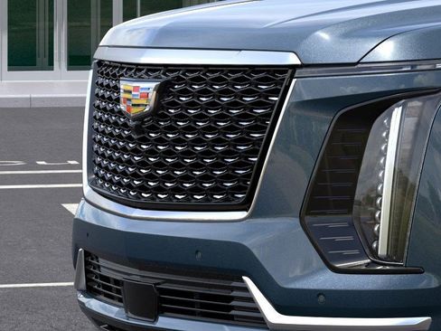 New 2025 Cadillac Escalade Premium Luxury image 13