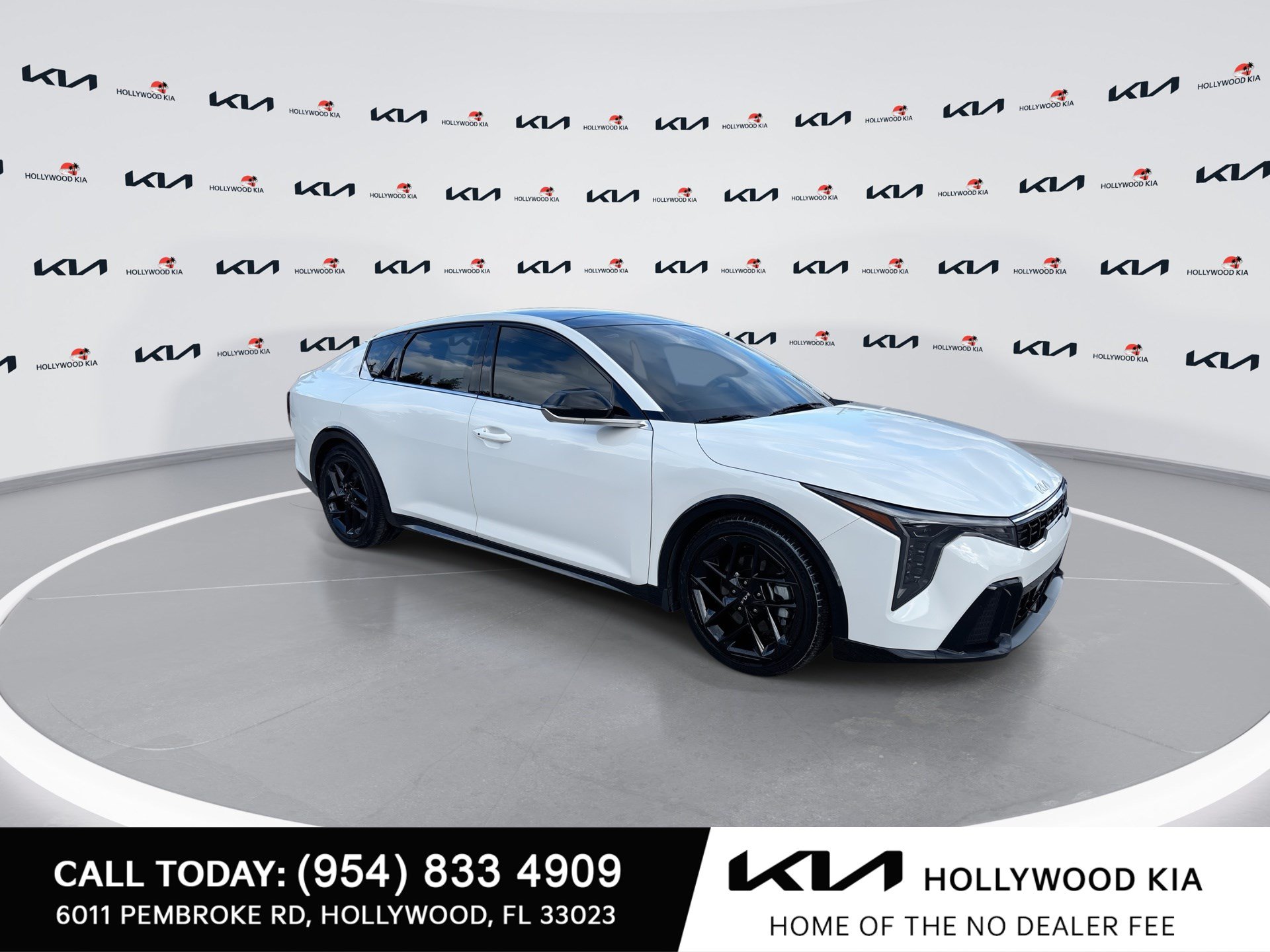 Certified 2025 Kia K4 GT-Line Turbo FWD image 2