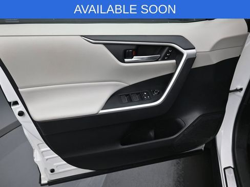 Used 2021 Toyota RAV4 XLE Premium AWD/4WD image 11