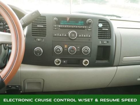 Used 2010 GMC Sierra 1500 SLE image 10