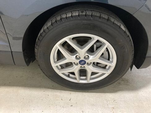 Used 2022 Ford Edge ST-Line image 12