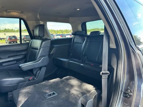 Used 2024 Ford Expedition XLT RWD image 13