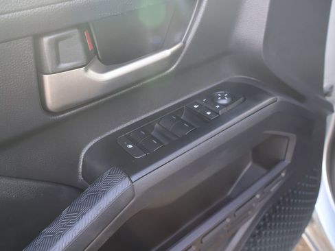 Used 2025 Toyota Tacoma TRD Sport image 19