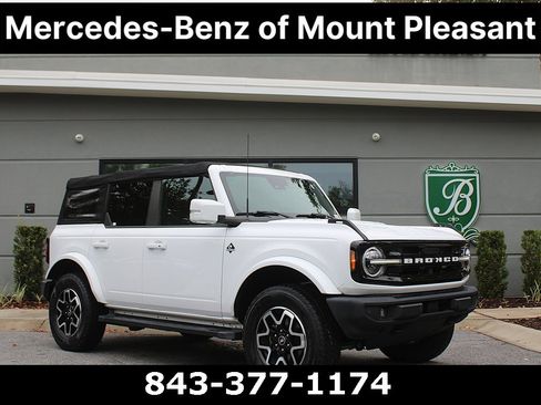 Used 2022 Ford Bronco Outer Banks image 1