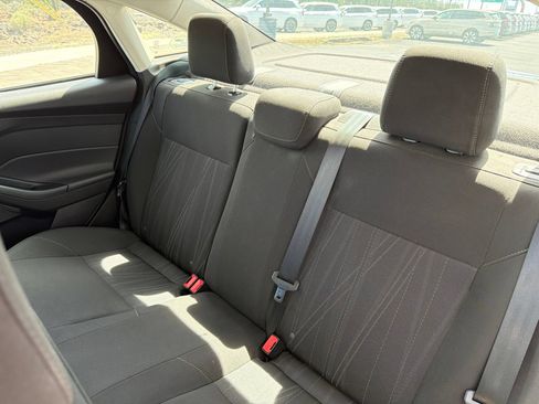 Used 2017 Ford Focus SE w/ Cold Weather Package FWD image 22