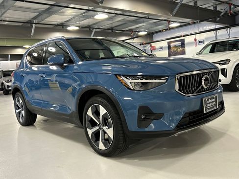 Certified 2023 Volvo XC40 B5 Plus w/ Driver Assist Package AWD/4WD image 1