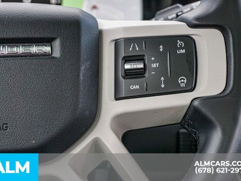 Used 2025 Land Rover Defender 110 S image 31