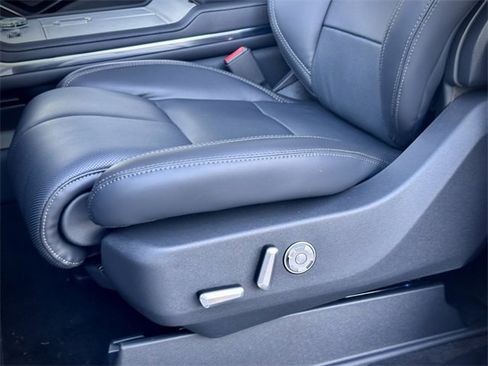 New 2025 Lincoln Navigator Reserve w/ Jet Appearance Package image 20