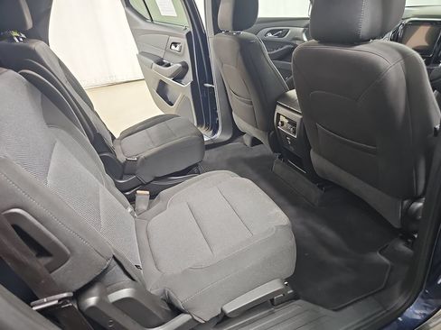 Used 2023 Chevrolet Traverse LT AWD/4WD image 14