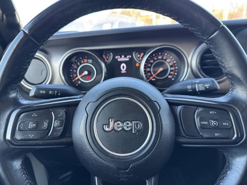 Used 2020 Jeep Gladiator Sport w/ Quick Order Package 24S image 15