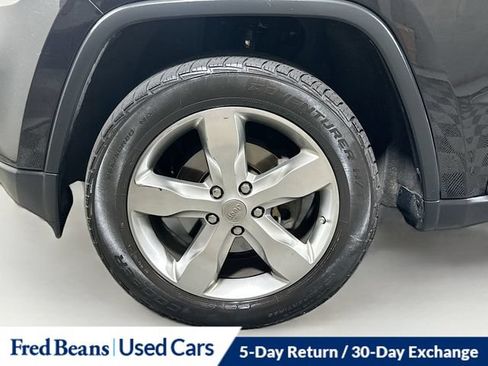Used 2013 Jeep Grand Cherokee Limited AWD/4WD image 38