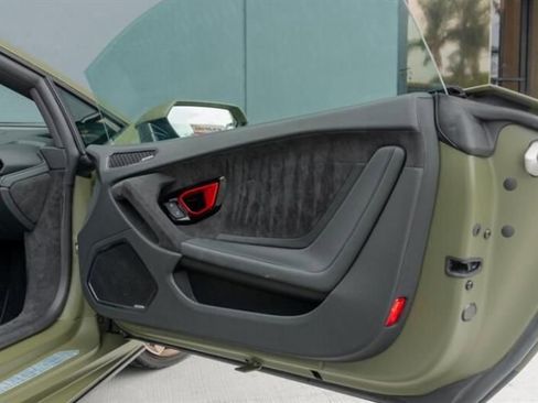 Used 2023 Lamborghini Huracan Tecnica image 17