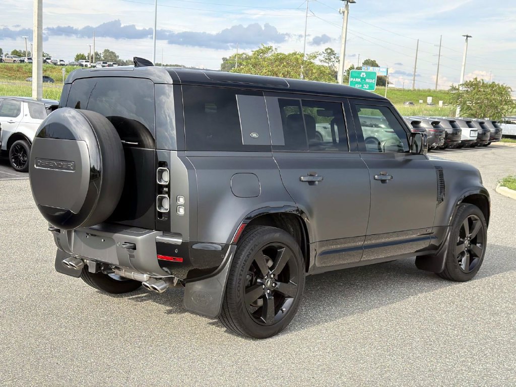 Used 2024 Land Rover Defender 110 Carpathian Edition AWD/4WD image 5