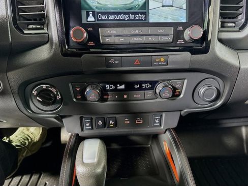 Used 2023 Nissan Frontier PRO-4X w/ Pro Convenience Package AWD/4WD image 14