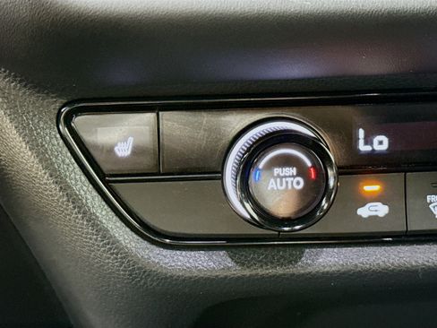 Certified 2025 Honda HR-V Sport image 24