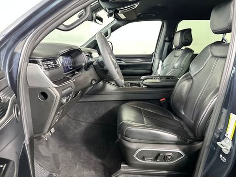 Used 2022 Jeep Wagoneer Series I image 10